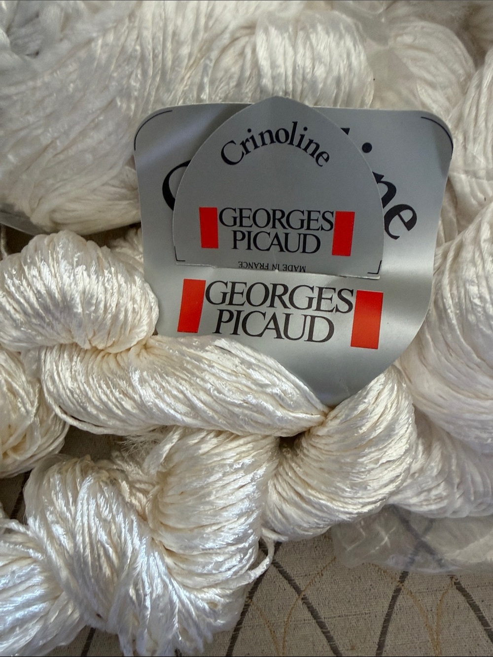 9 skeins of Aran weight rayon yarn 450g